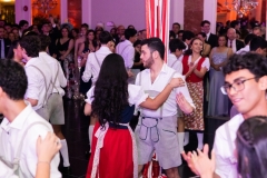 imgi_177_MaturaballIAG-hd-pagina_250801_0078